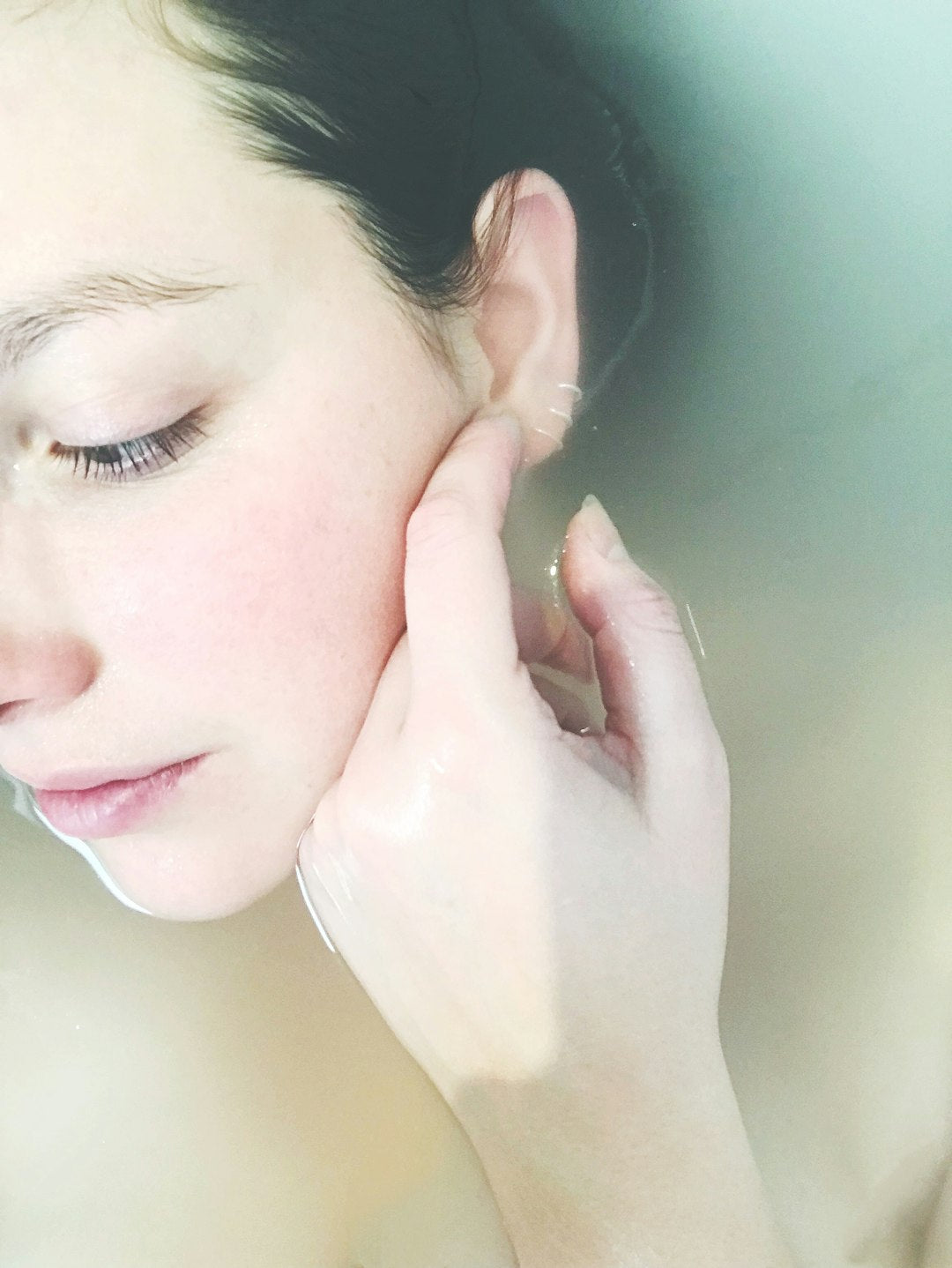 Skincare Ingredients to Avoid for Sensitive Skin: Protect Your Glow